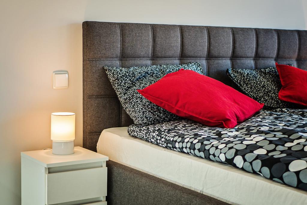 Good Time Apartments - Boznicza 1 I Male Garbary 8 Poznań Kültér fotó